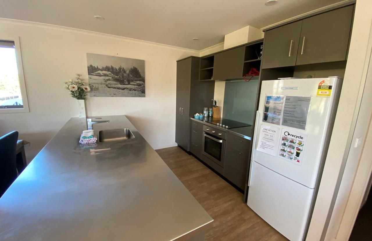 Ribbonwood Cottage Лейк Текапо Екстериор снимка
