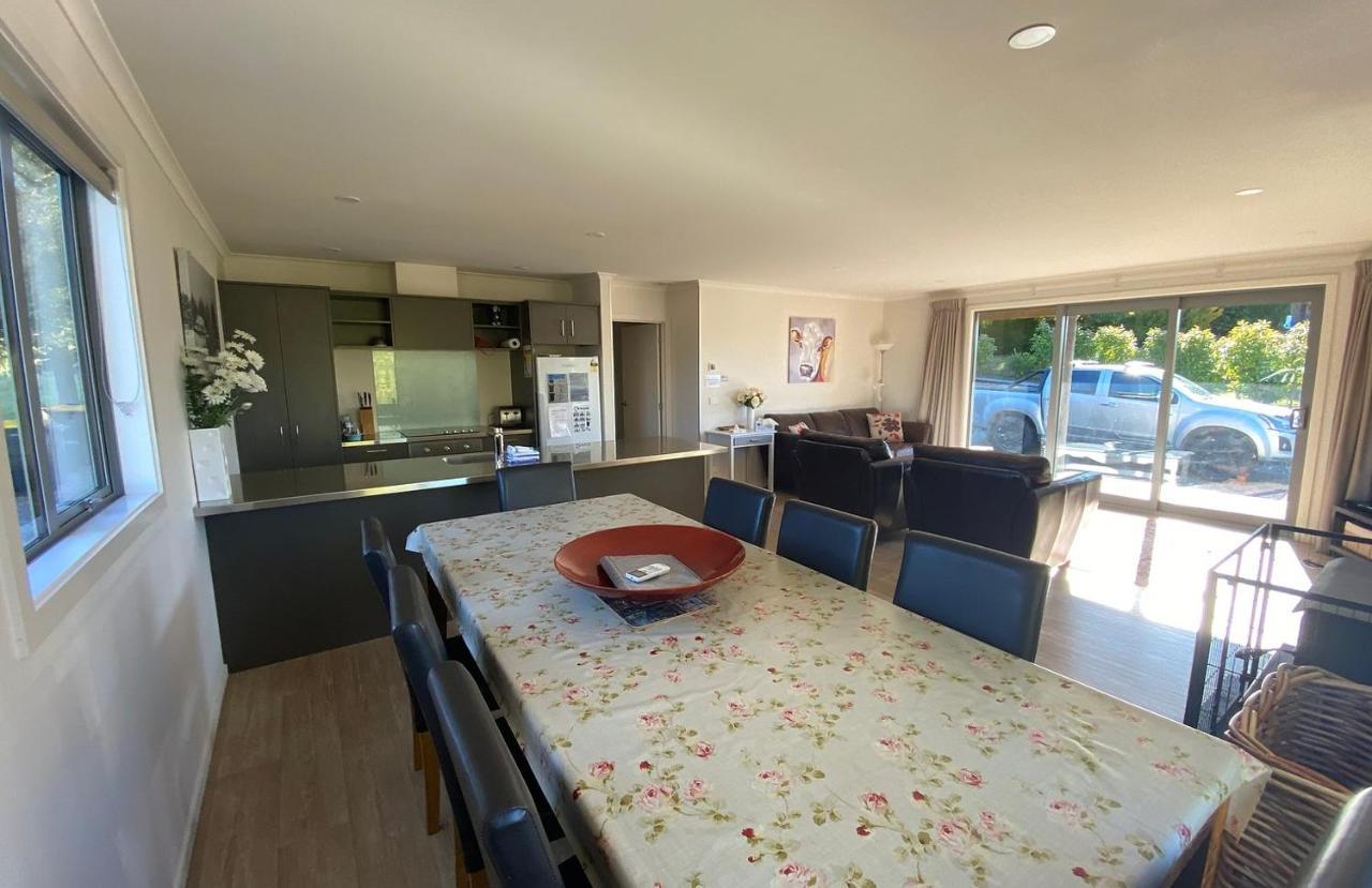 Ribbonwood Cottage Лейк Текапо Екстериор снимка